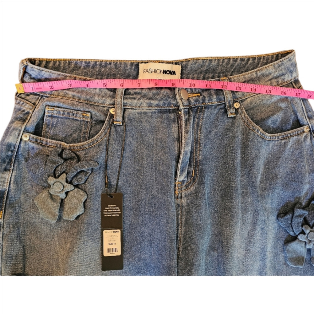 Fashion Nova Floria Baggy Wide Leg Light/Med Wash Jeans Size 11 - Picture 12 of 16